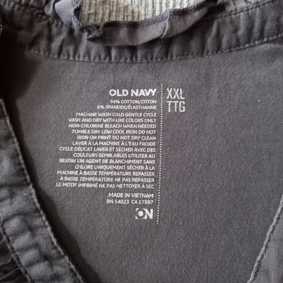 Old Navy grey top, plus size - Picture 6 of 6